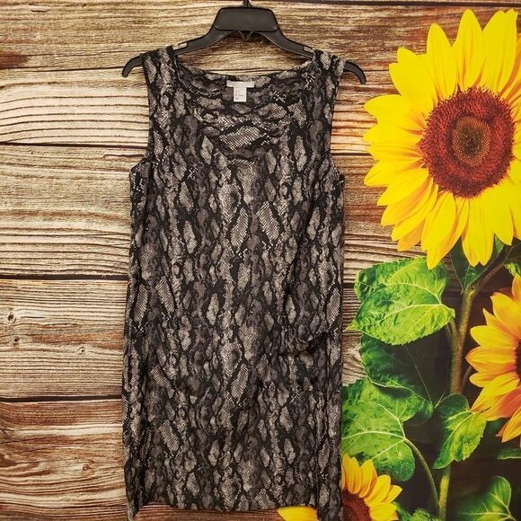 H&M Dresses & Skirts - H&M Sleeveless lt weight summer dress snake print